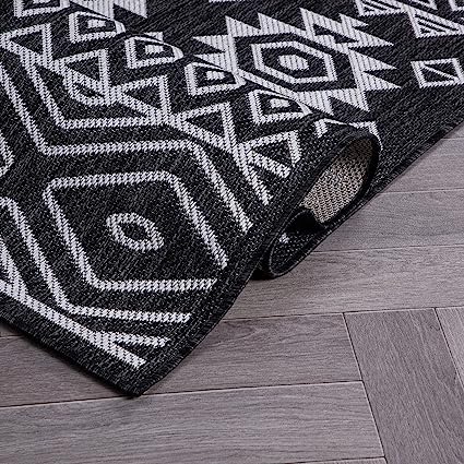 2' X 3' Black Distressed Tribal Scatter Rug