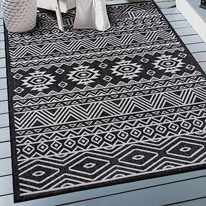 Lecce Distressed Geometric Bohemian Textured Flat Weave Easy Cleaning Outdoor Rugs