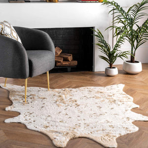 Faux Cowhide Shaped Rug Off-white