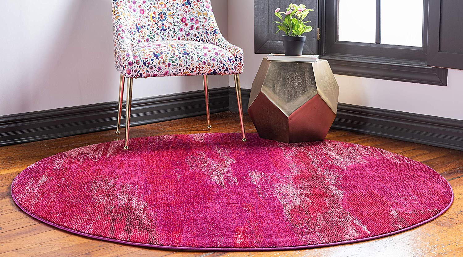 2' x 3' Ivory and Magenta Tribal Pattern Scatter Rug
