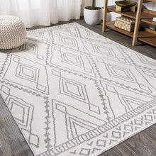 Moroccan Style Diamond Gray/Ivory Soft Area Rug