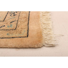 Hand-knotted Pako Persian Beige Wool Soft Rug