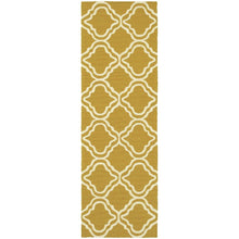 Atrium Scallop Trellis Hand-Hooked Indoor/ Outdoor Area Rug