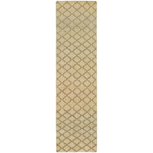 Maddox Hand-made Wool Trellis Soft Area Rug