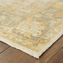 Palace Vintage Inspired Hand Knotted Wool Soft Area Rug