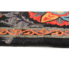 Hand-knotted Signature Collection Black, Wool Soft Rug