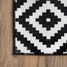 Kellee Machine Washable Modern Diamonds Area Rug